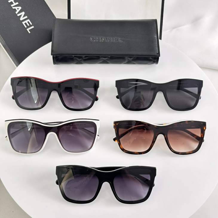Picture of Chanel Sunglasses _SKUfw79479090fw